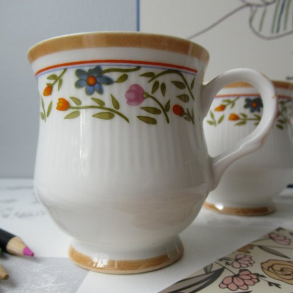 2 Tea Coffee Mugs Fine Bone China Rainbow Mother's - Picture 3 of 10